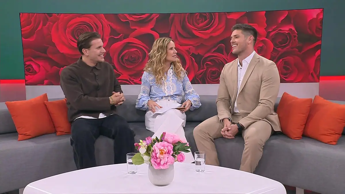 Katja Burkard erwischt Bachelor Martin Braun in Unterhose Zwischenfall in der Maske