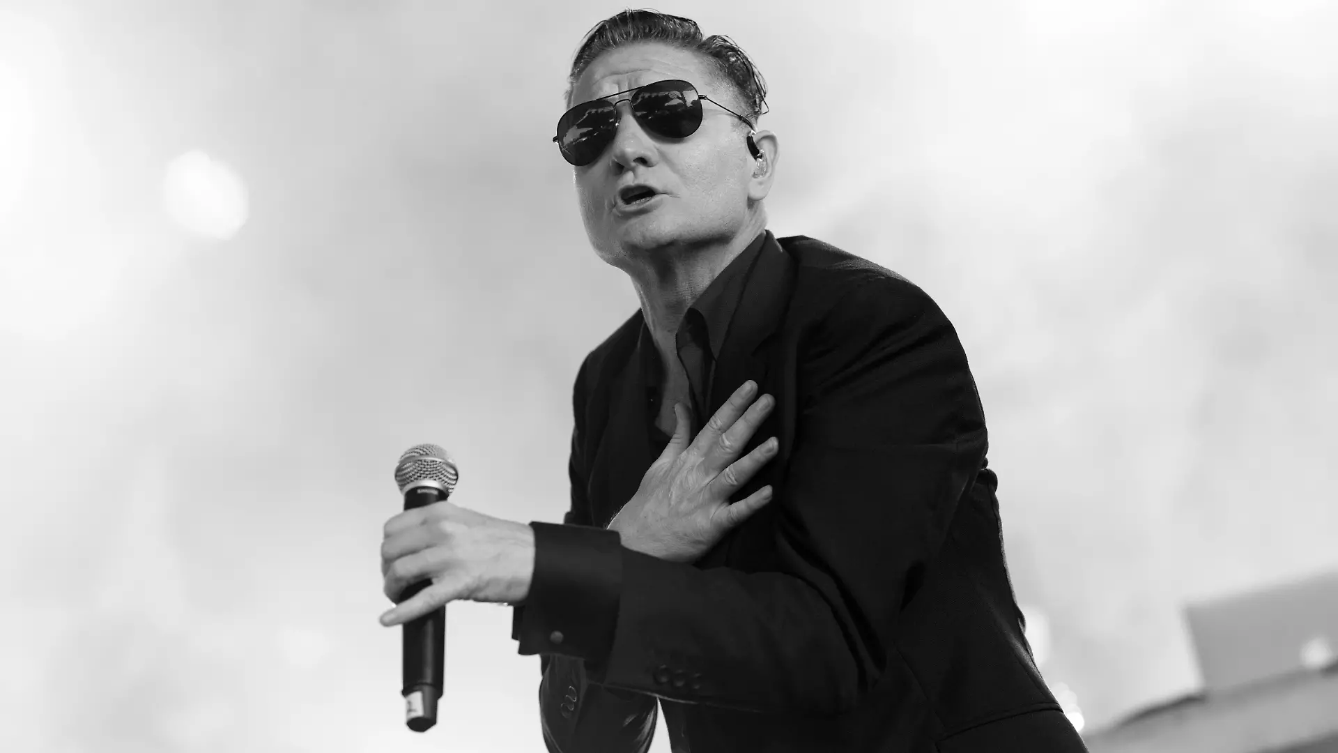 Trauer um Nitzer-Ebb-Star Douglas McCarthy. Der Sänger wurde nur 58 Jahre alt.