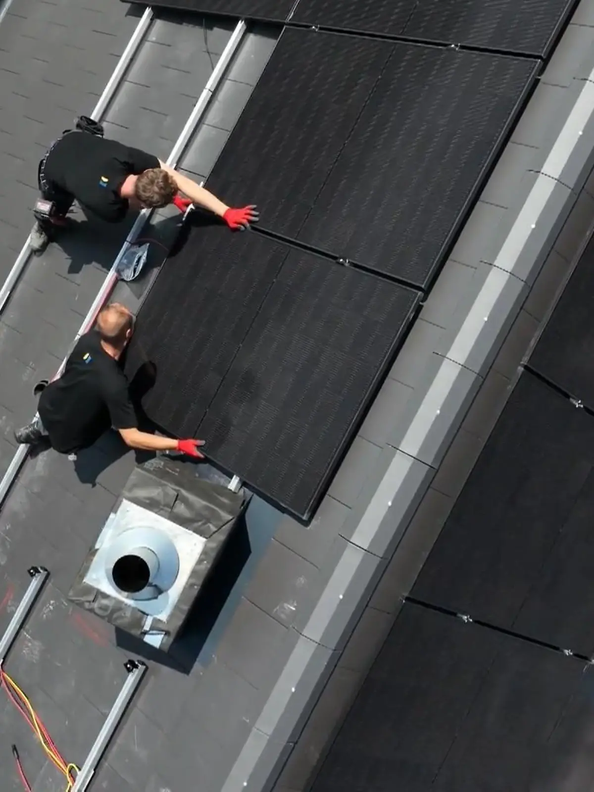 Bild zu: "Solaranlagenbesitzer sollen sich am Netzausbau beteiligen"