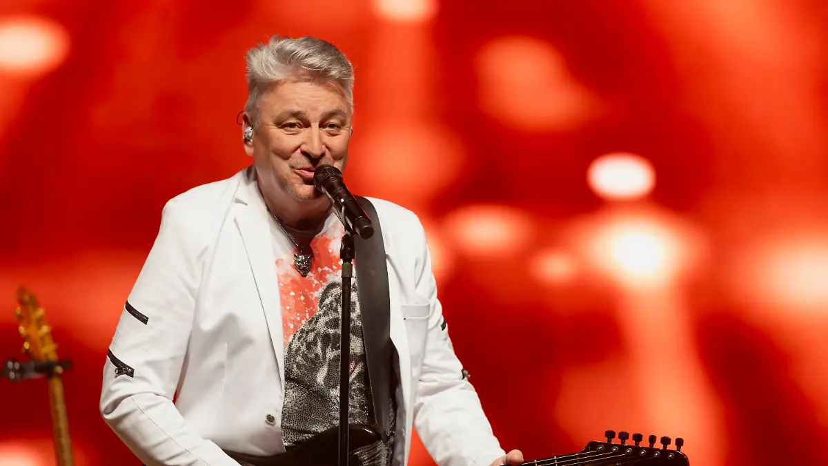 Dietmar Ganshofer, Sänger der österreichischen Schlagerband „Die Paldauer” 2024 in Dresden
