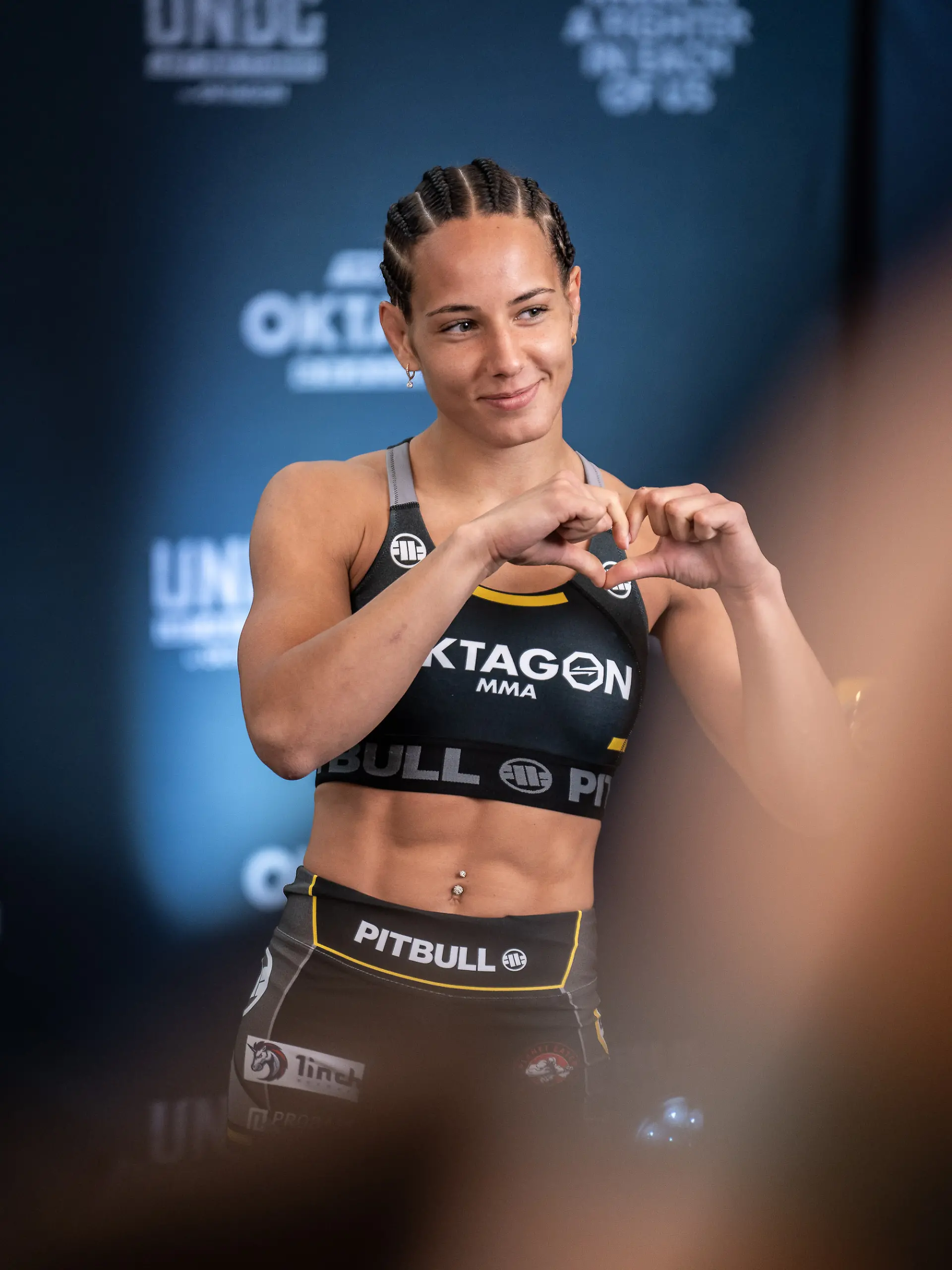 Bild zu: "MMA-Star Alina Dalaslan: „Ich bekomme sehr viele Anfragen nach Fußbildern”"