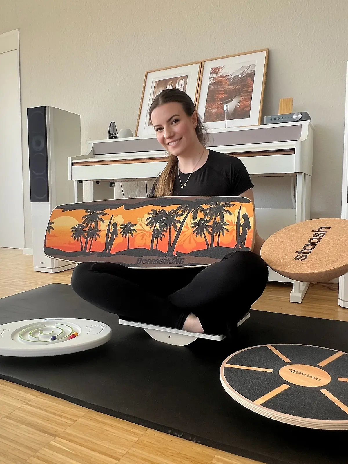 RTL-Reporterin mit Balance Boards 
