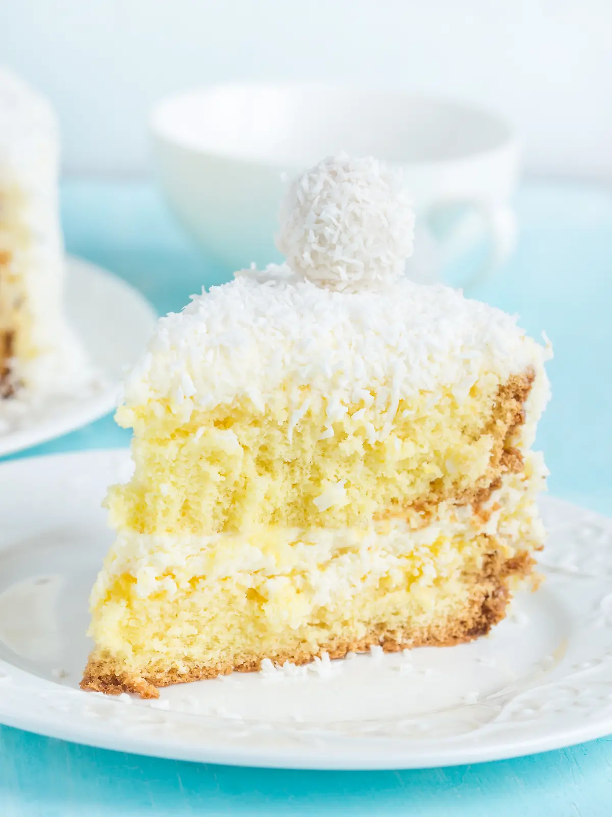 Kokosnusskuchen mit Cremefüllung