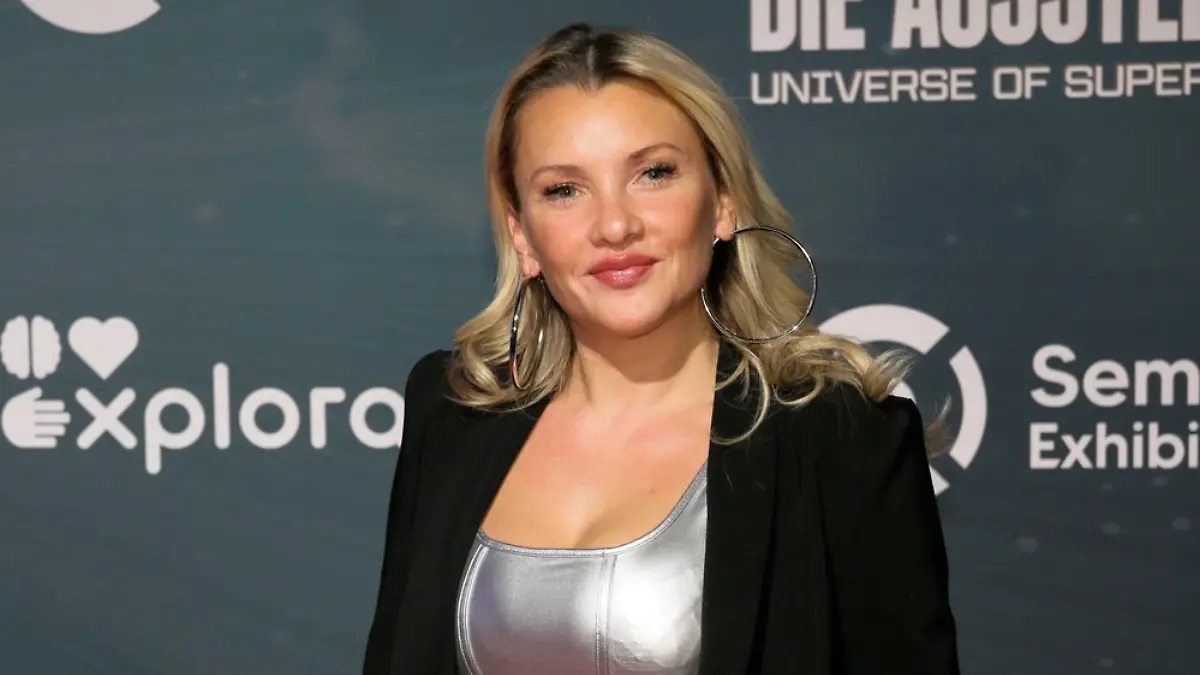 Evelyn Burdecki Muss TV Show Kurzfristig Absagen Wegen Ihrer Mama evelyn-burdecki-muss-tv-show-kurzfristig-absagen-wegen-ihrer-mama