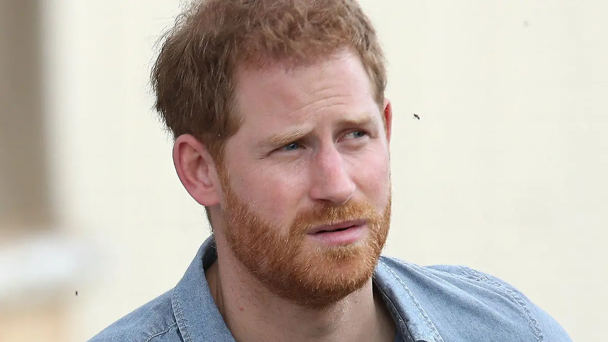 ARCHIV - 17.10.2018, Australien, Dubbo: Prinz Harry und Herzogin Meghan besuchen die Familie Woodley auf der von einer schweren Dürre betroffenen Farm von Mountain View. (Zu dpa: "Prinz Harry genießt in Corona-Krise Zeit mit Familie") Foto: Chris Jackson/PA Wire/dpa +++ dpa-Bildfunk +++