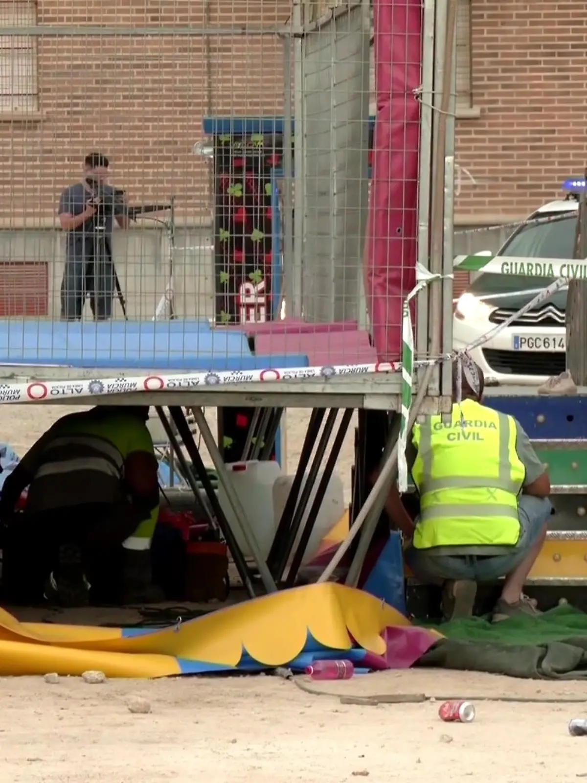 Ein Mädchen (2) ist beim Trampolinspringen durch einen Stromschlag gestorben.