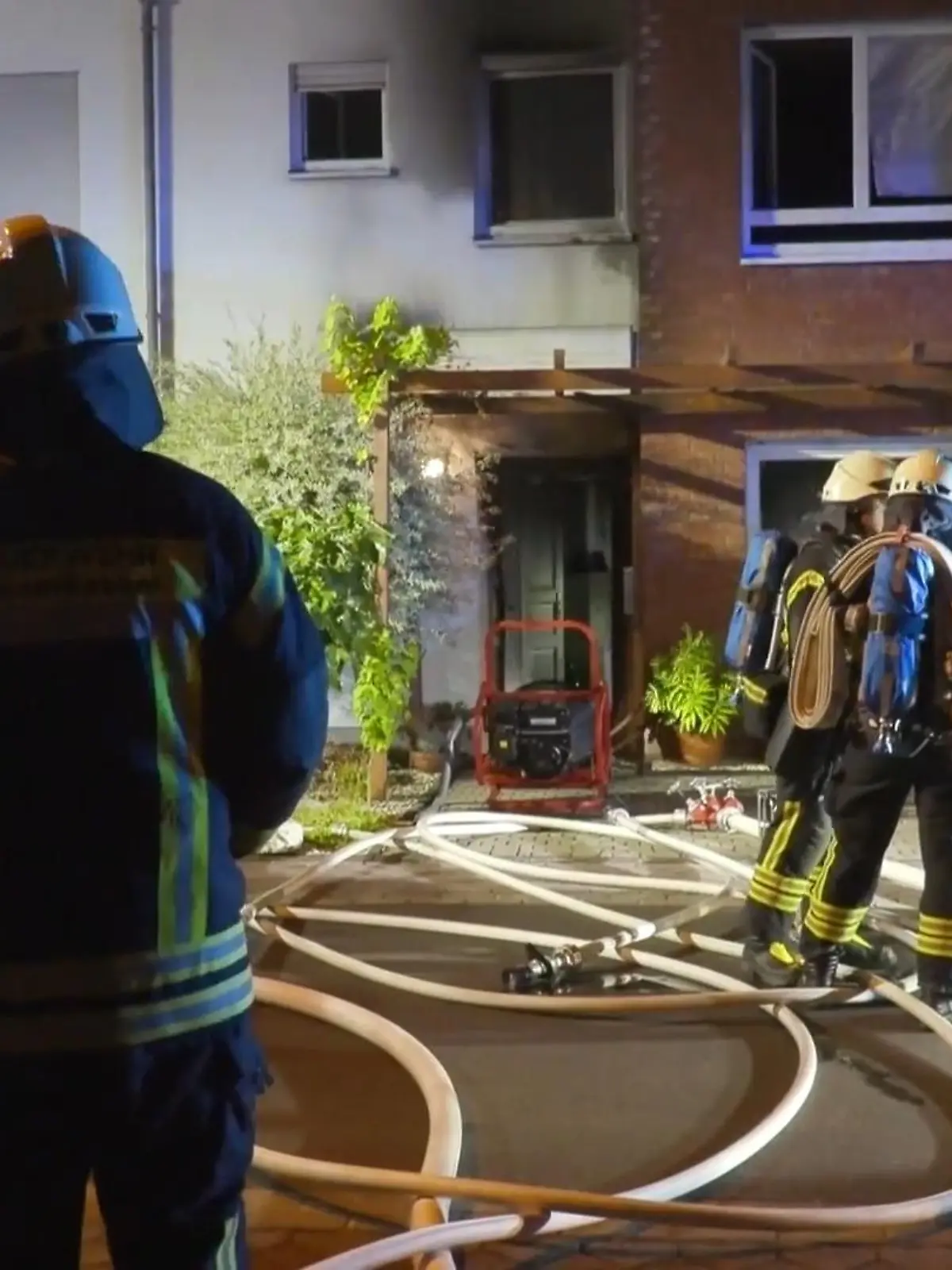 Bild zu: "Jugendliche unter Verdacht – Haus nach Brand unbewohnbar"