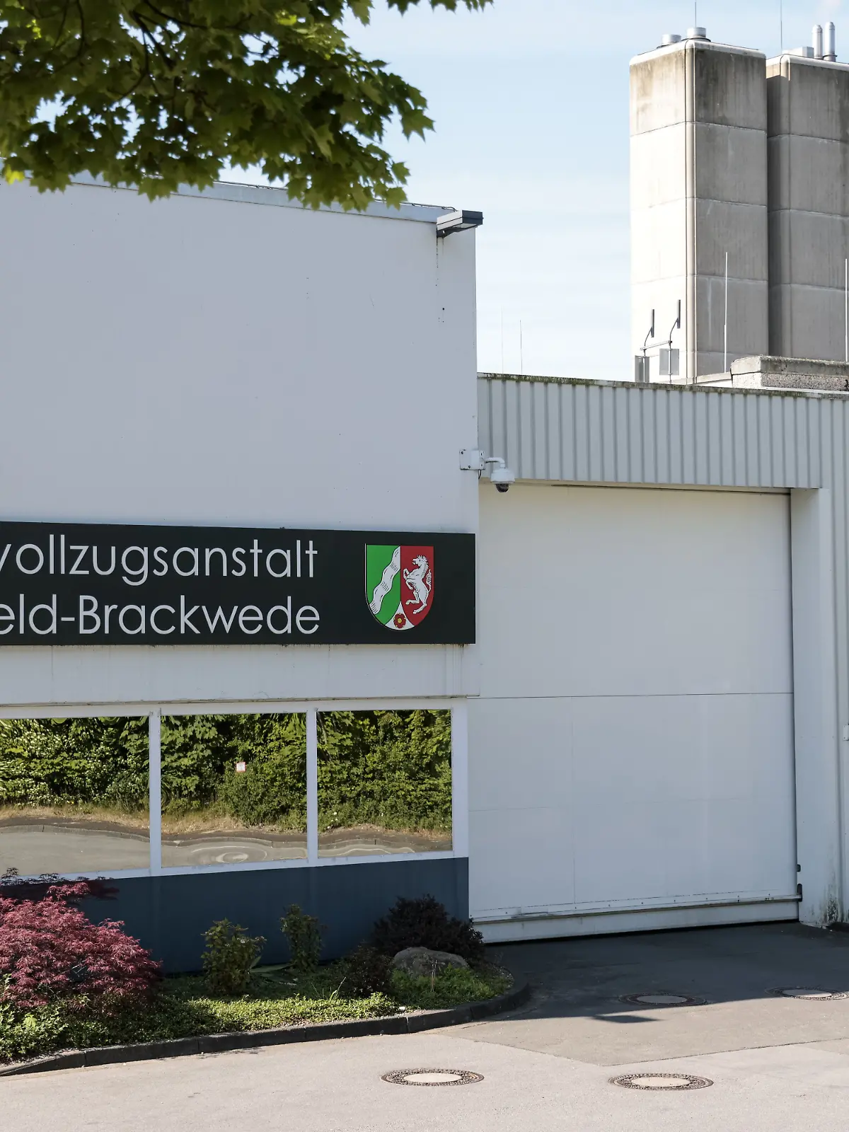 Bild zu: "Gewalttätiger Häftling flieht aus Bielefelder Knast"