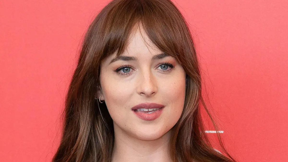 75th Venice Film Festival: Suspiria Photocall in Venice, Italy.
Pictured: Mia Goth,Dakota Johnson
Ref: SPL5020206 020918 NON-EXCLUSIVE
Picture by: SplashNews.com
Splash News and Pictures
Los Angeles: 310-821-2666
New York: 212-619-2666
London: 0207 644 7656
Milan: +39 02 4399 8577
Sydney: +61 02 9240 7700
photodesk@splashnews.com
World Rights, No France Rights