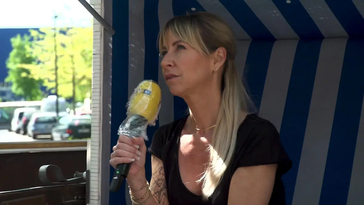 Die Tattoos der "Unter uns"-Stars: Isabell Hertel & Patrick Müller zeigen ihre Tätowierungen