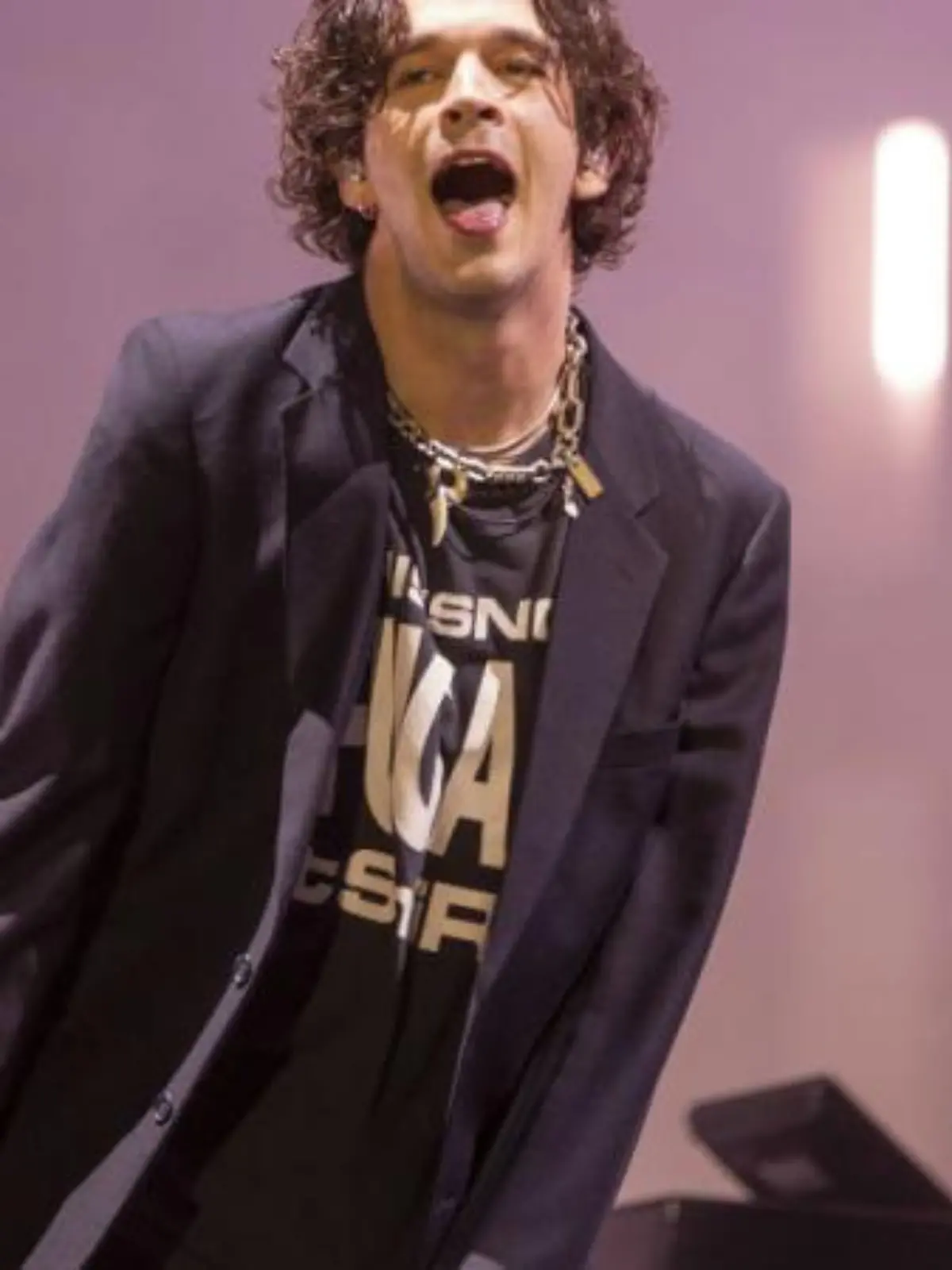 Matty Healy wirft Popstars Scheinheiligkeit vor