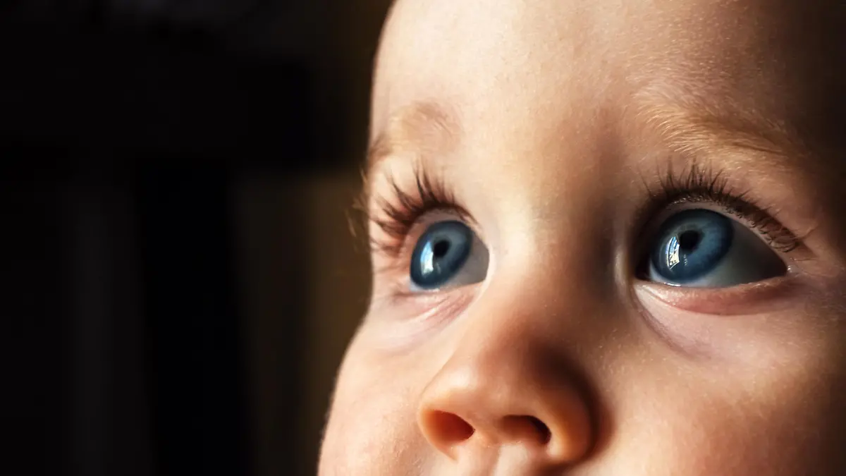 Blaue Babyaugen