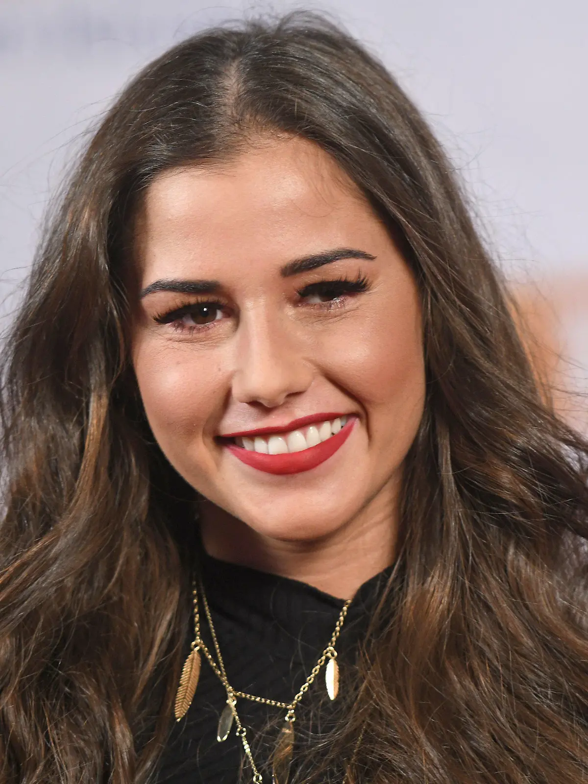 ARCHIV - ARCHIV - 23.11.2017, Nordrhein-Westfalen, Hürth: Die Sängerin Sarah Lombardi kommt zum RTL Spendenmarathon. (zu dpa "Sängerin Sarah Lombardi: «Bin wieder frisch verliebt»" vom 06.06.2018) Foto: Henning Kaiser/dpa +++ dpa-Bildfunk +++