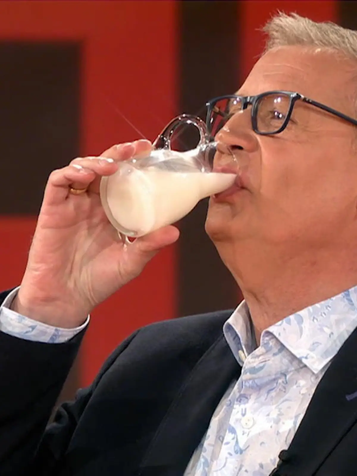 Bild zu: "Günther Jauch ext vergorene Stutenmilch"