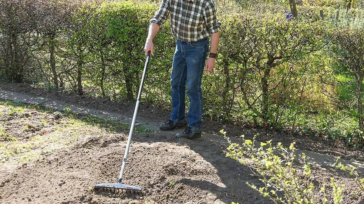 Gartenrechen