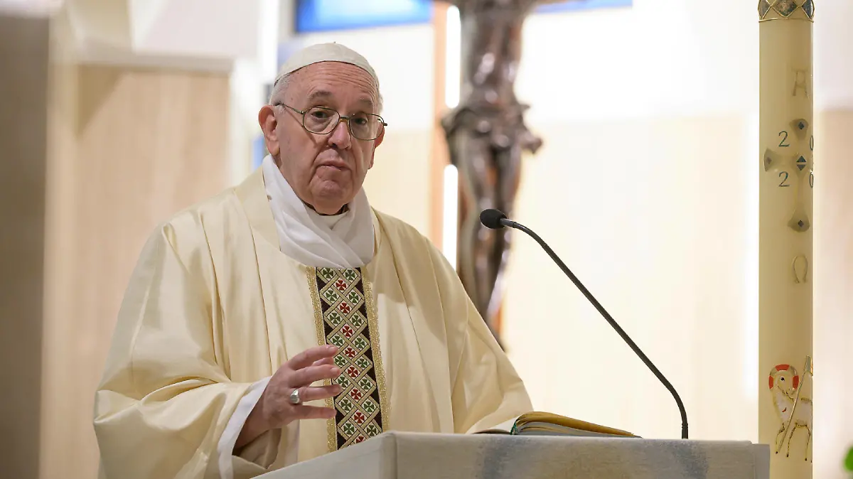 Vatikan, Papst Franziskus während einer Messe NO FRANCE - NO SWITZERLAND: April 24,2020 : Pope Francis celebrates a mass in Saint Marta at the Vatican EDITORIAL USE ONLY. NOT FOR SALE FOR MARKETING OR ADVERTISING CAMPAIGNS PUBLICATIONxINxGERxAUTxONLY Copyright: x VATICANxMEDIAx/CPPx/xIPAx/xCatholicxPressxPhotox