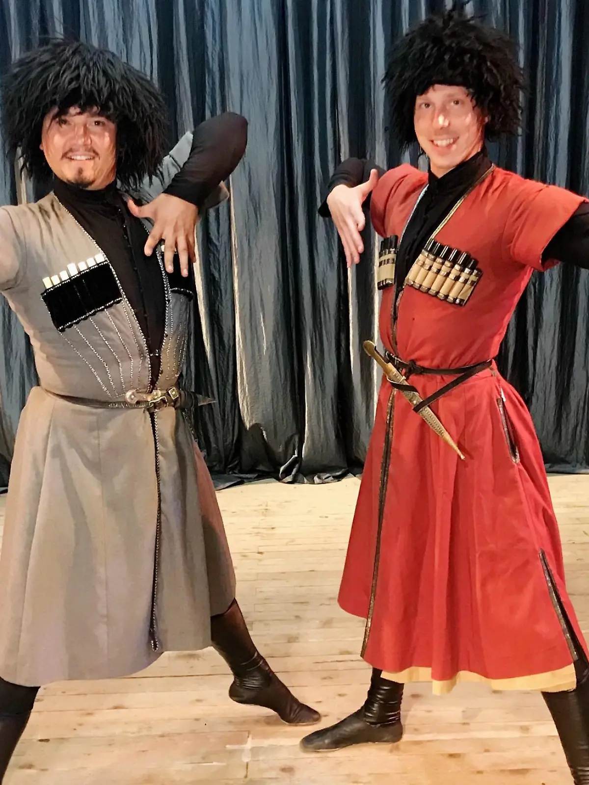 In Georgien tauchen die Profitänzer in eine neue Tanzwelt ein.