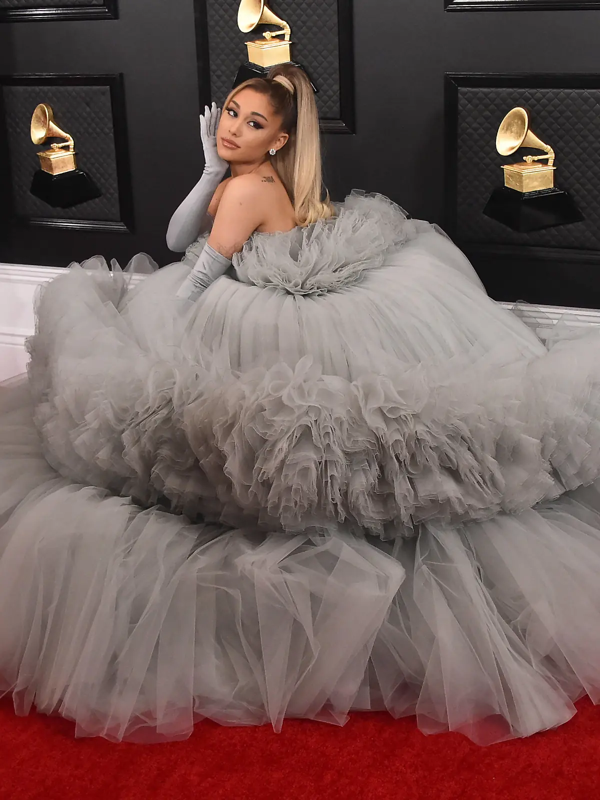  Ariana Grande arriving at the 62nd Annual GRAMMY Awards in Los Angeles, California - Jan 26, 2020 - GRAMMY Awards 2020, Los Angeles California United States Staples Center PUBLICATIONxINxGERxSUIxAUTxONLY Copyright: xArroyo-OConnorx 2020GrammyAwardsTnL364