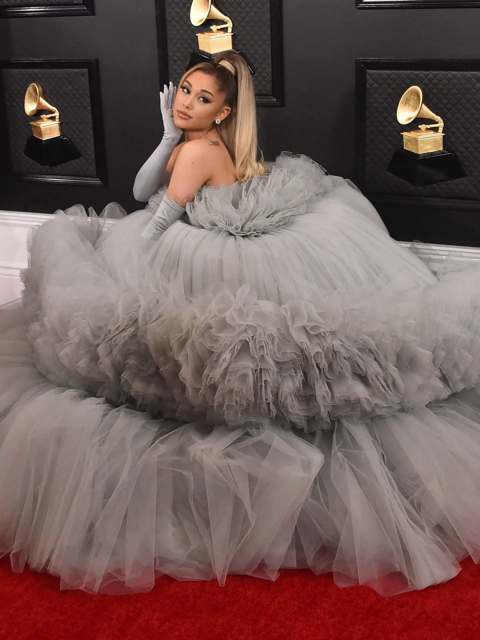  Ariana Grande arriving at the 62nd Annual GRAMMY Awards in Los Angeles, California - Jan 26, 2020 - GRAMMY Awards 2020, Los Angeles California United States Staples Center PUBLICATIONxINxGERxSUIxAUTxONLY Copyright: xArroyo-OConnorx 2020GrammyAwardsTnL364
