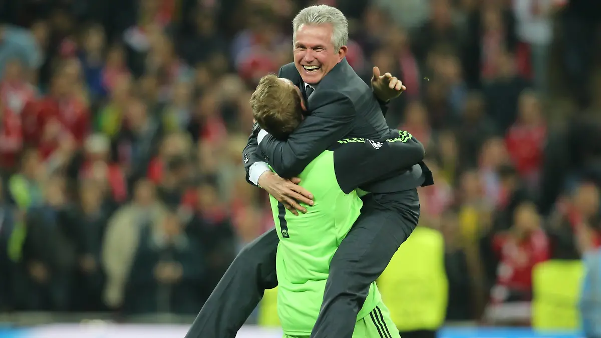  London, Grossbritannien, Herren Fussball, UEFA Champions League finale, Borussia Dortmund vs FC Bayern München, 25.05.2013, Wembley London, Manuel Neuer, Jupp Heynckes, jubeln,