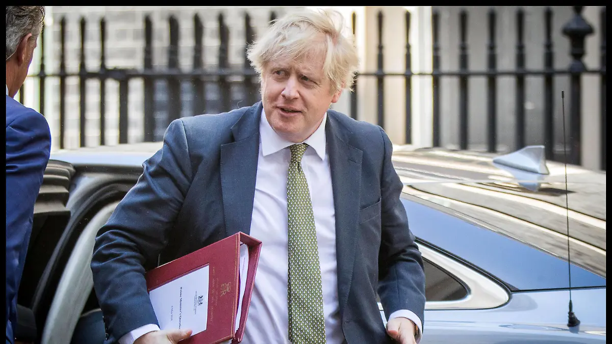 News Bilder des Tages . 06/05/2020. London, United Kingdom. Boris Johnson Departs For PMQs. Prime Minister Boris Johnson returns to No.10 following Prime Ministers Questions in the House of Commons. PUBLICATIONxINxGERxSUIxAUTxHUNxONLY xMartynxWheatleyx/xi-Imagesx IIM-21099-0009