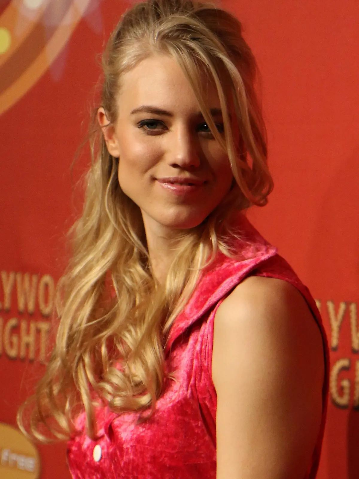 26.11.2016 Deutschland, Darmstadt hairfree Europa Zentrale Hairfree Hollywood Superhero Fairytale Night Larissa Marolt26 11 2016 Germany Darmstadt hairfree Europe Headquarters hairfree Hollywood Superhero Fairy Tale Night Larissa Marolt  