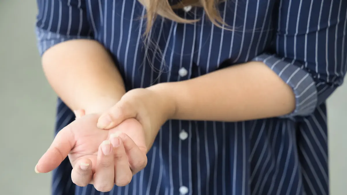 Kribbelnde Finger? Das könnte ein Karpaltunnelsyndrom sein.