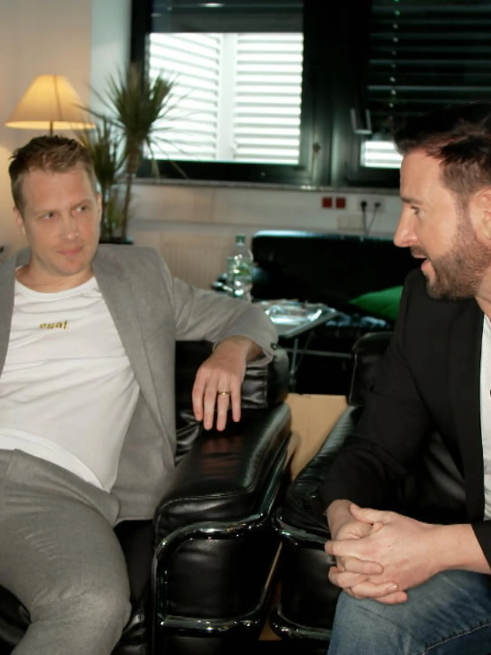 Bild zu: "Wendler lädt Pocher zur Hochzeit ein"