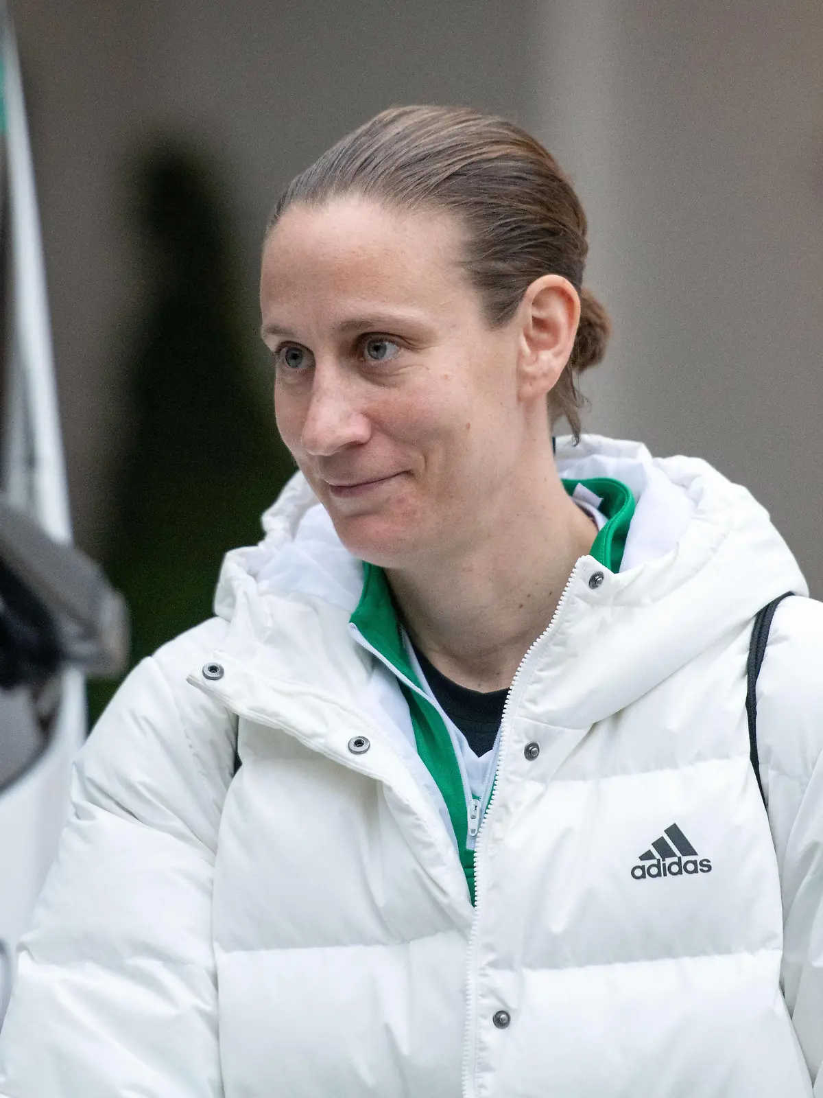 Ann-Katrin Berger Deutschland, 30 verlaesst das Teamhotel, ESP, DFB Fussball Frauen Nationalmannschaft, Trainingslager Marbella Football Center, Spielzeit 2022/2023, 17.02.2023 ESP, DFB Fussball Frauen Nationalmannschaft, Trainingslager Marbella Football Center, Spielzeit 2022/2023, 17.02.2023 Marbella *** Ann Katrin Berger Germany, 30 leaves team hotel, ESP, DFB Womens National Team, Marbella Football Center training camp, 2022 2023 season, 17 02 2023 ESP, DFB Womens National Team, Marbella Football Center training camp, 2022 2023 season, 17 02 2023 Marbella Copyright: xEibner/Memmlerx EP_MMR