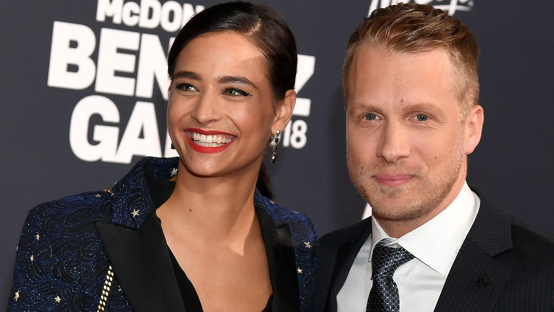 ARCHIV - 10.11.2018, Bayern, München: Oliver Pocher, Comedian, und Amira Aly, Model, kommen zur Benefiz-Gala zugunsten der McDonald's Kinderhilfe-Stiftung. (Zu dpa "RTL kündigt Late-Night-Show mit Oliver Pocher und Ehefrau Amira an") Foto: Tobias Hase/dpa +++ dpa-Bildfunk +++