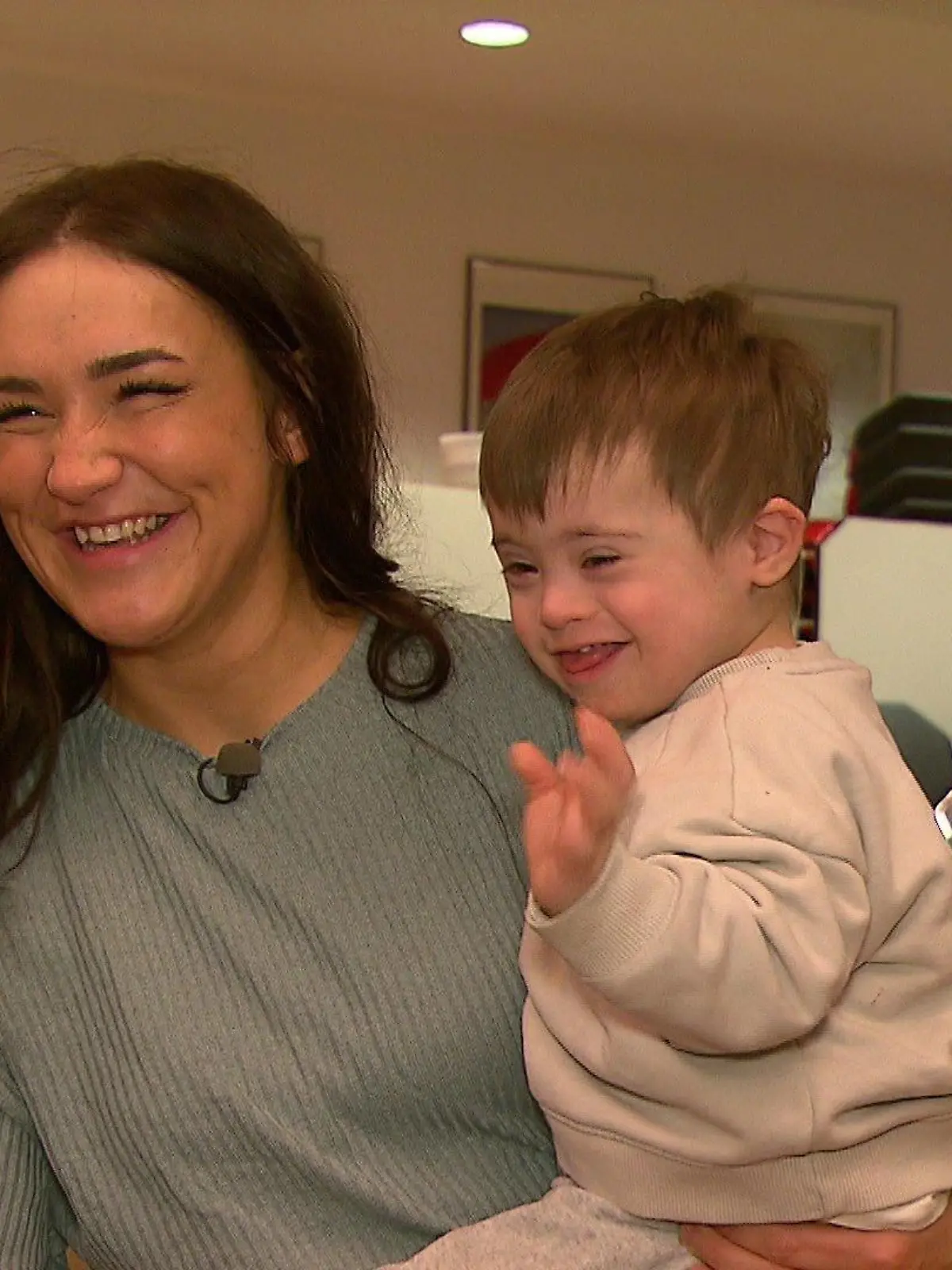 Gemeinsam mit 17 anderen Eltern trifft sich Nilo mit ihrem Sohn Nud-Djamil jeden Freitag in der integrativen Babygruppe.