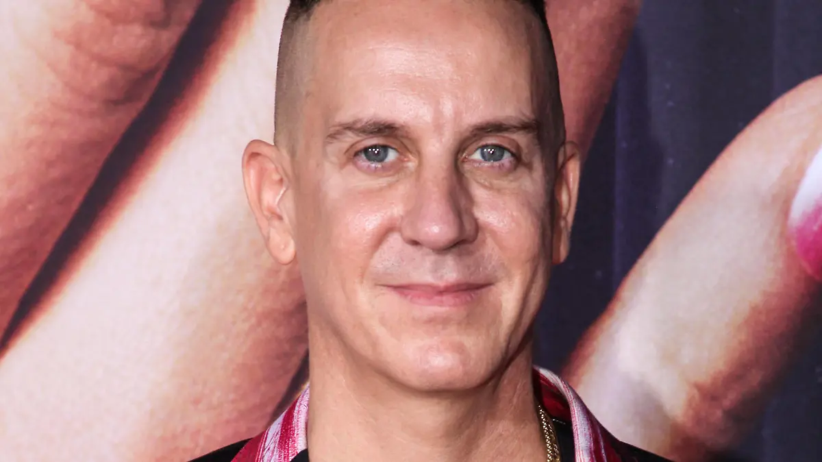 New York Premiere Of Fox Searchlight Pictures The Eyes Of Tammy Faye MANHATTAN, NEW YORK CITY, NEW YORK, USA - SEPTEMBER 14: Fashion designer Jeremy Scott arrives at the New York Premiere Of Fox Searchlight Pictures The Eyes Of Tammy Faye held at the SVA Theater on September 14, 2021 in Manhattan, New York City, New York, United States. New York City New York United States collin-newyorkp210914_np0VN PUBLICATIONxNOTxINxFRA Copyright: xImagexPressxAgencyx