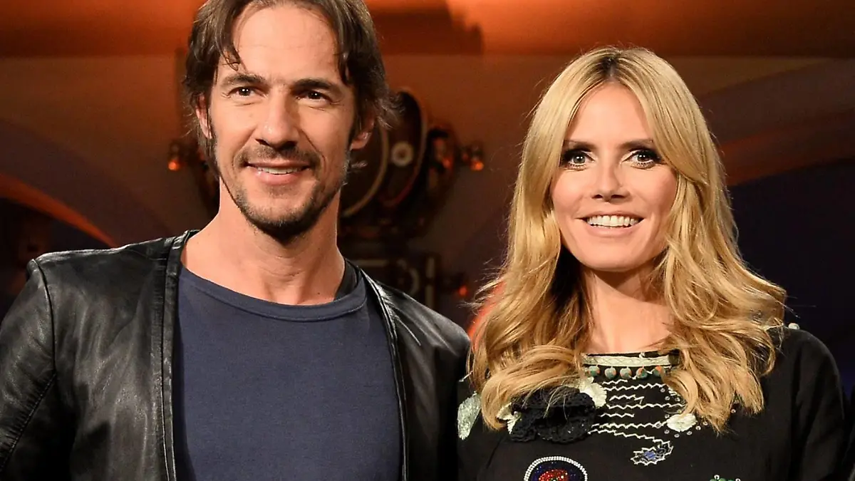 Germany s next Topmodel - by Heidi Klum 2015 am 10.05.2015 in der Stadthalle Heidelberg v.l.n.r.: Thomas Hajo, Heidi Klum, Wolfgang Joop
Germany S Next Topmodel by Heidi Klum 2015 at 10 05 2015 in the City Hall Heidelberg V l n r Thomas Hajo Heidi Klum Wolfgang Joop