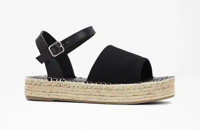 Plateau-Sandale in Schwarz