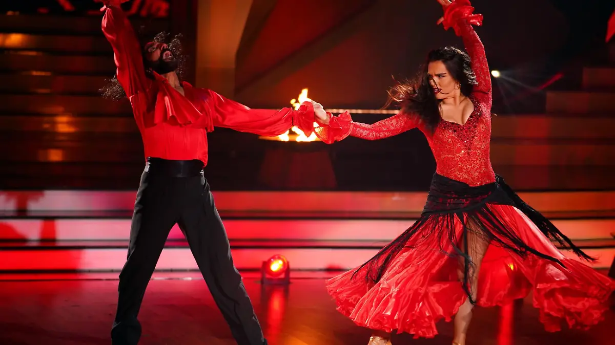 In "Let's Dance"-Show 9 müssen die Paare ihre Magic Moments vertanzen.