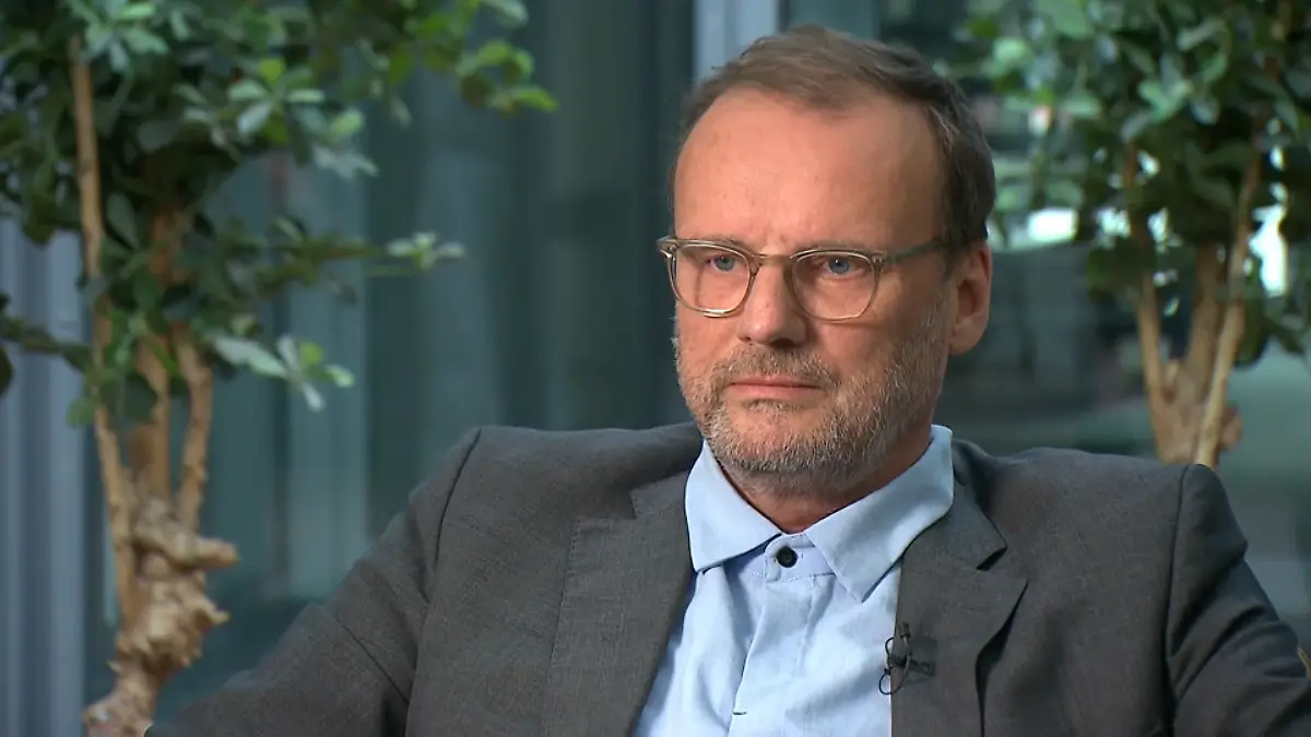 Prof. Dr. Claas-Hinrich Lammers, Ärztlicher Direktor der Hamburger Asklepios Klinik Nord Ochsenzoll, im RTL-Interview