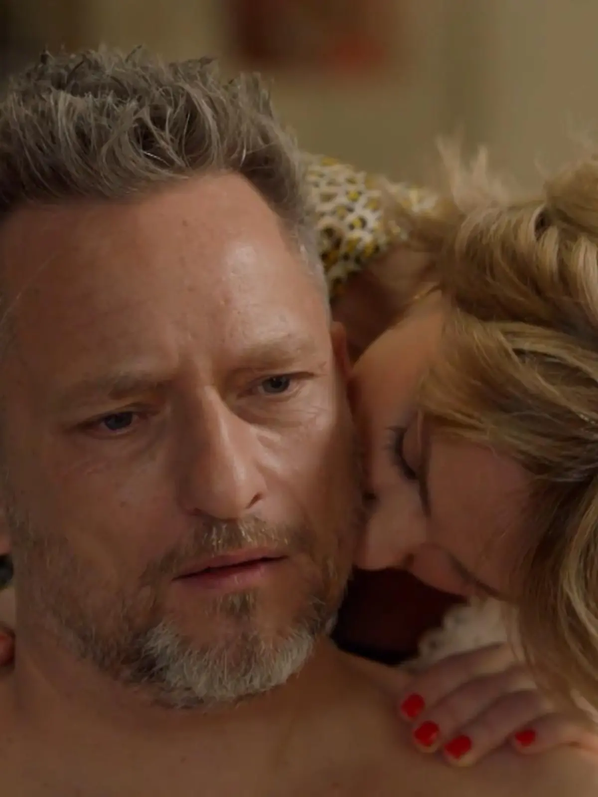 Aus einer vermeintlich harmlosen Massage wird mehr.