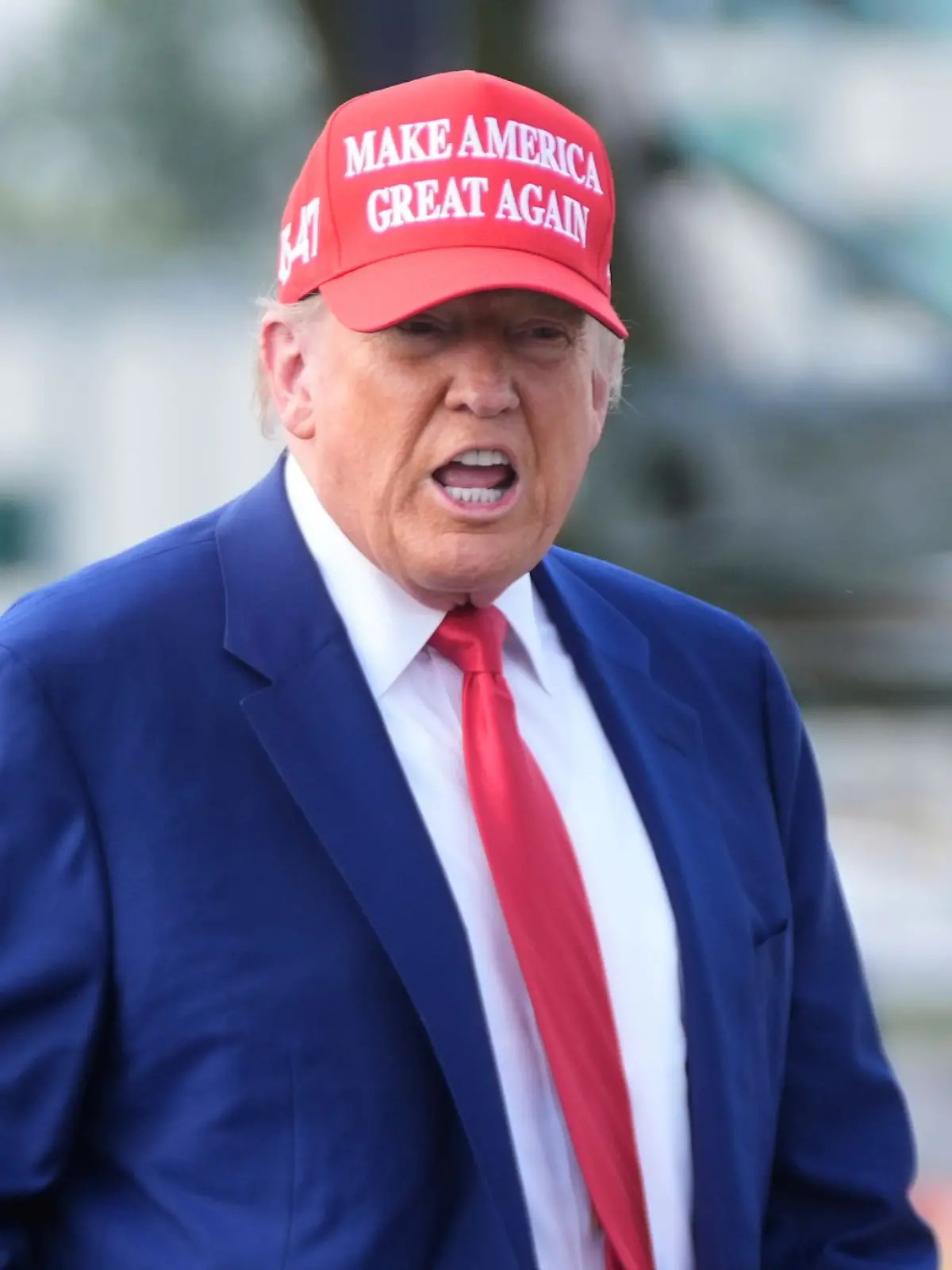 Bild zu: "Trump greift Atomanlagen im Iran an! Das müsst ihr jetzt wissen "