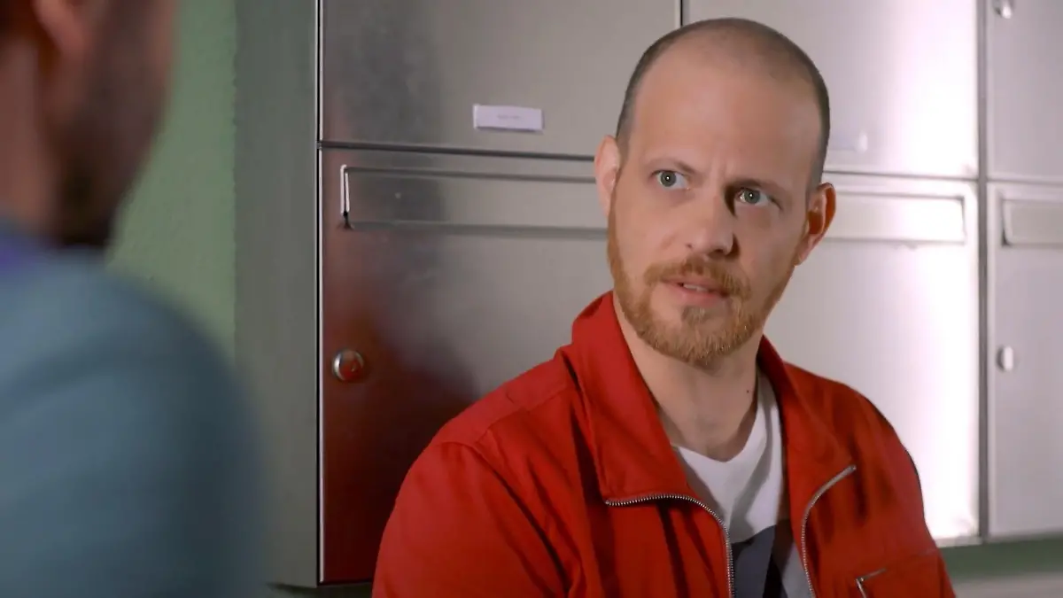 Tobias erfährt, dass David ihn angezeigt hat „Unter uns“-Folge vom 26.06.25 auf RTL+