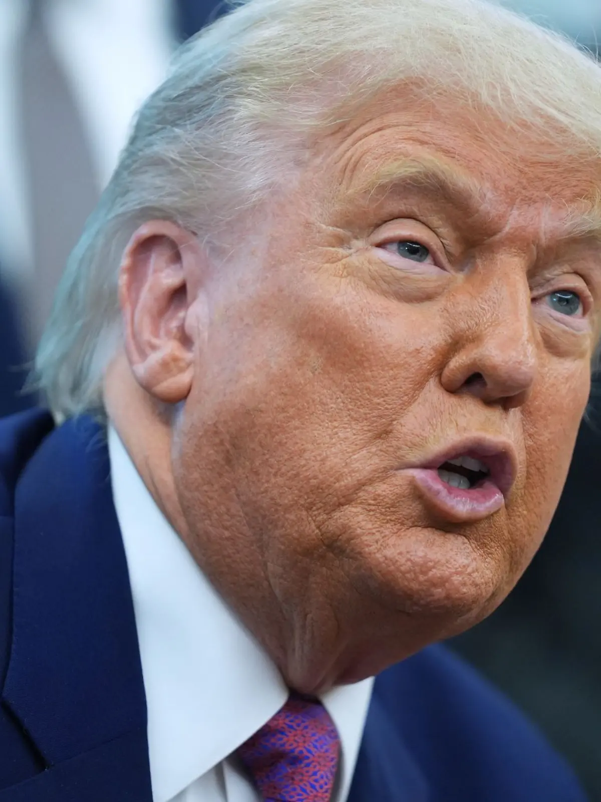 Bild zu: "Trump verkündet Waffenruhe und Ende des „Zwölftagekriegs”"