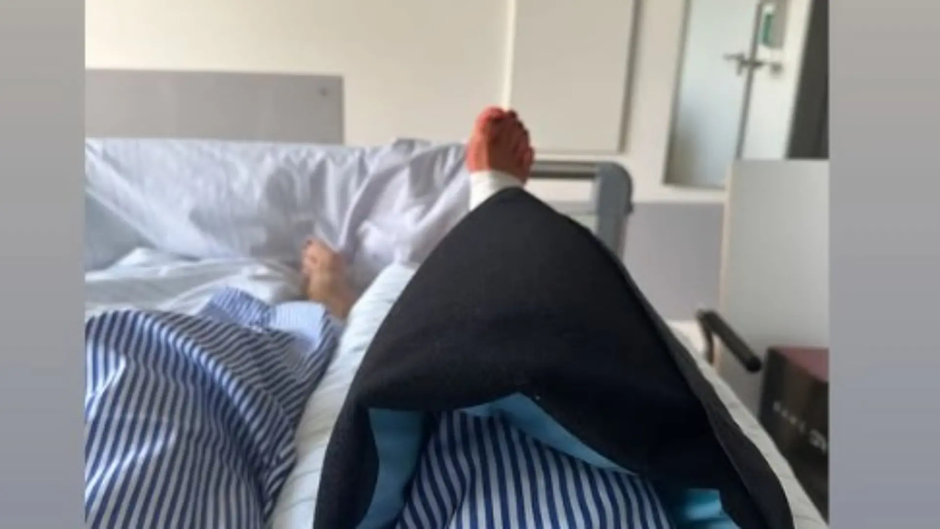 Katja Burkard meldet sich aus dem Krankenbett.