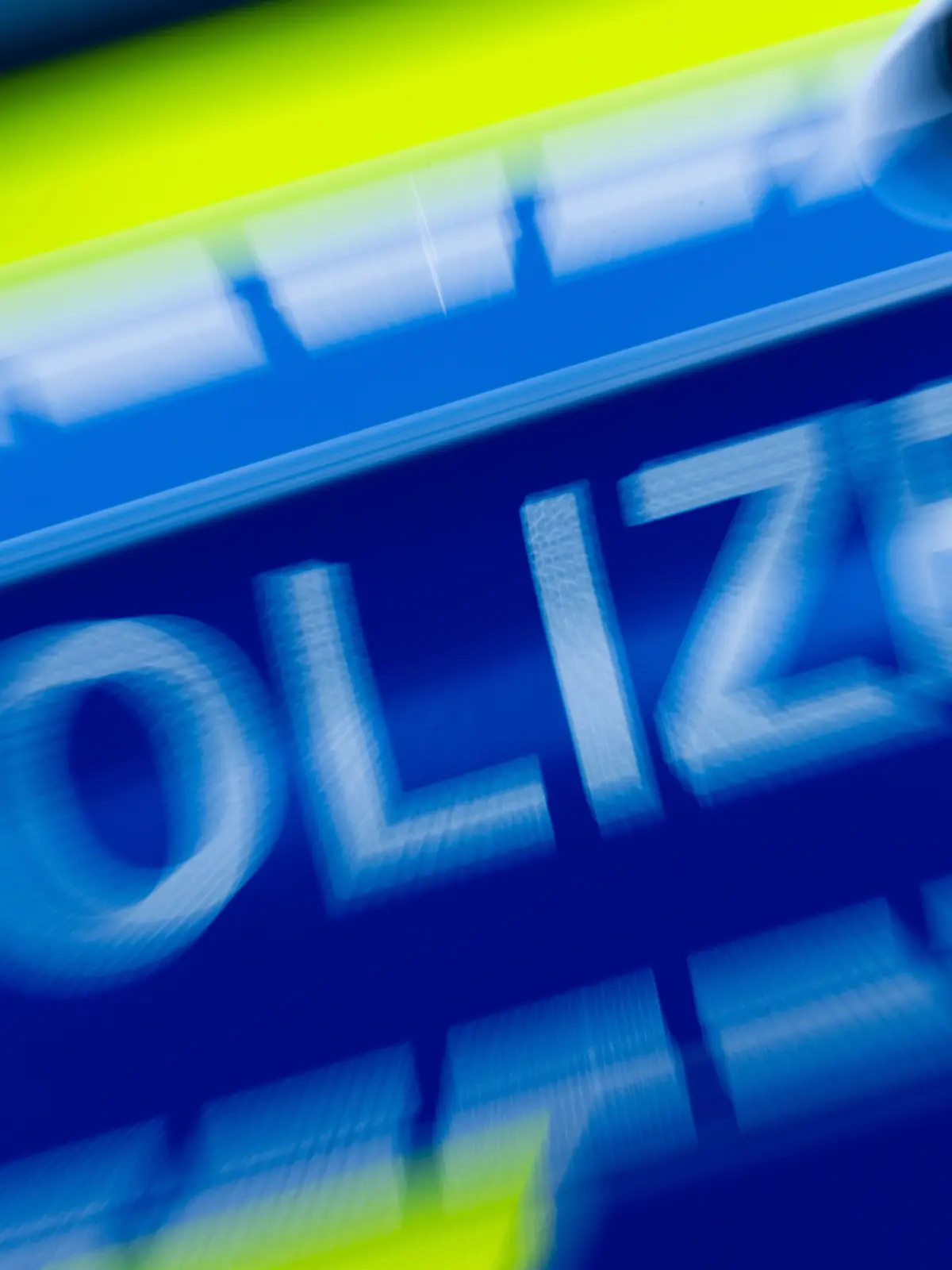  Ein Polizeiwagen im Einsatz