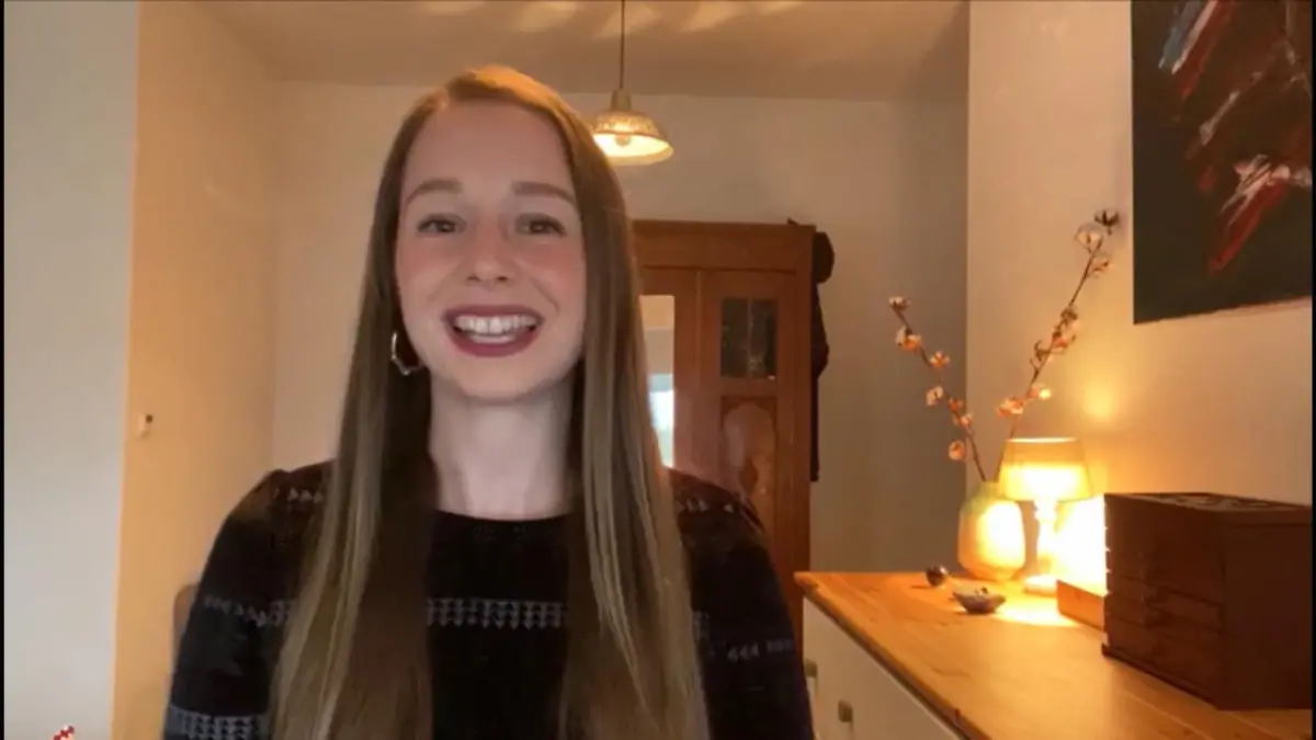 Senta-Sofia Delliponti kehrt zurück