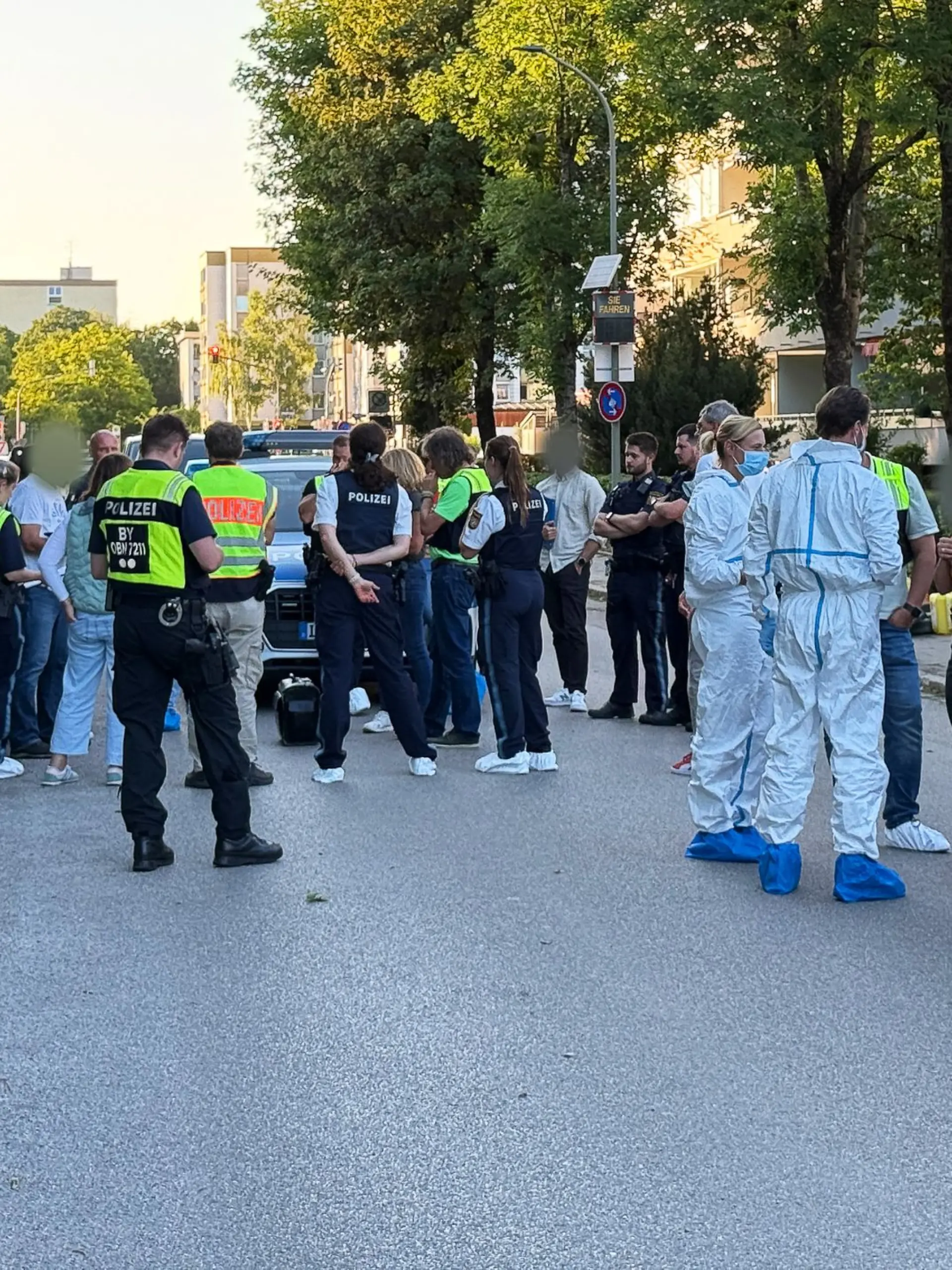 Bild zu: "Toter nach Streit zwischen drei Männern – Polizei fahndet nach Tatbeteiligtem
"