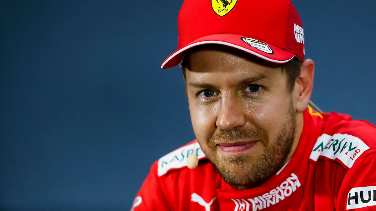 2019 Brazilian GP SAO PAULO, BRAZIL - NOVEMBER 16: Sebastian Vettel, Ferrari In the press conference, PK, Pressekonferenz during the 2019 Formula One Brazilian Grand Prix at Autodromo Jose Carlos Pace, on November 16, 2019 in Sao Paulo, Brazil. Photo by Zak Mauger / LAT Images Images 56I5237