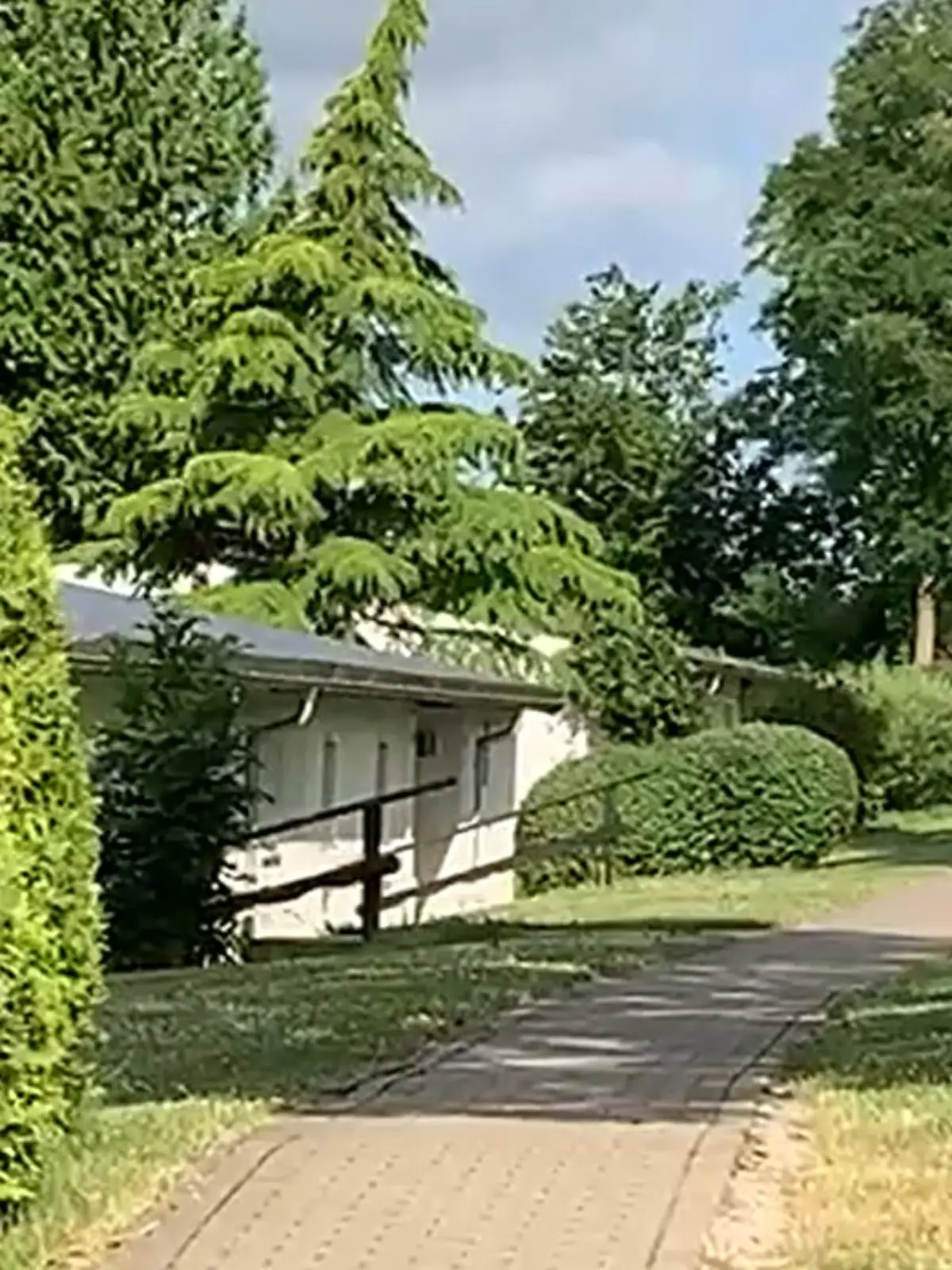 In dieser Ferienanlage wohnte die 13-Jährige mit ihren Sozialarbeitern.