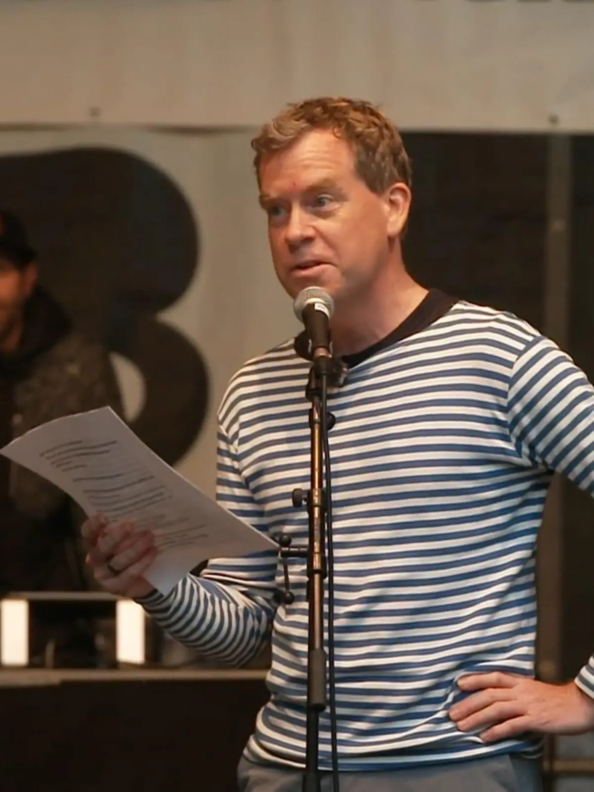 Bild zu: "Offene Worte beim Poetry Slam: „Bürgermeister, du kriminelles Schwein!“ "