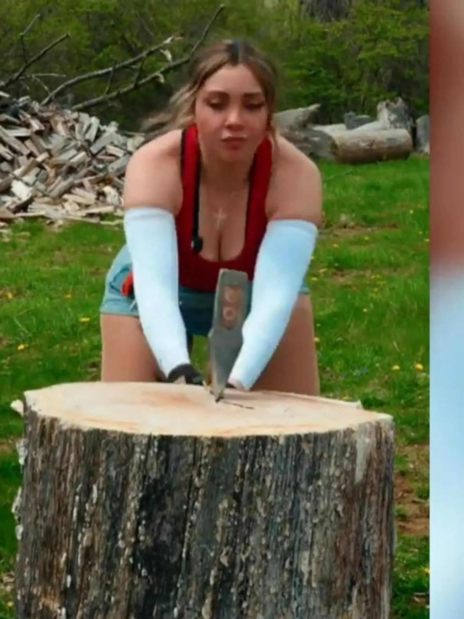 Bild zu: "Model schlägt sich nach Karriere-Aus SO durchs Leben"