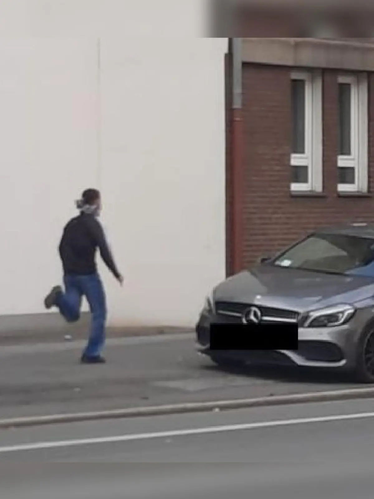 Mit diesem Foto hat die Polizei die Jugendlichen gesucht