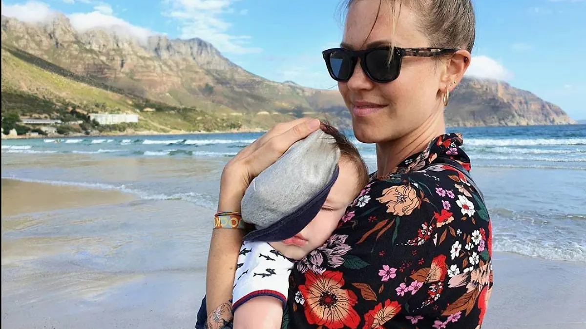 Schauspielerin Wolke Hegenbarth spricht über Babyglück.